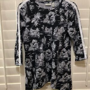 Logo Lounge Tunic NWOT